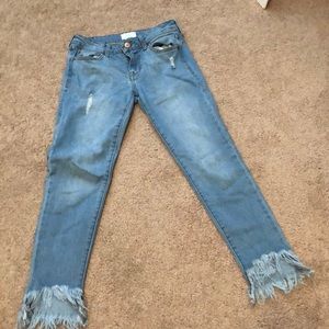 Ankle high skinny jeans